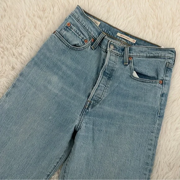 Levi's Ribcage Straight Leg Jeans - Picture 2 of 7